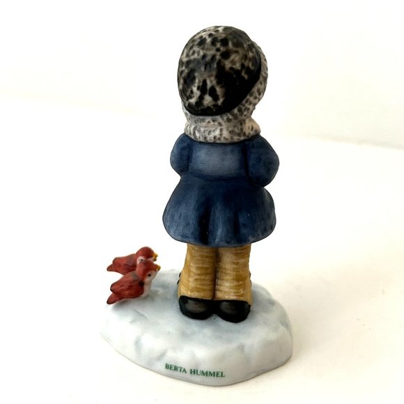 Vintage Berta Hummel Goebel Figurine 3" Let It Snow Box Winter Wonderland BH90/P - Picture 4 of 12